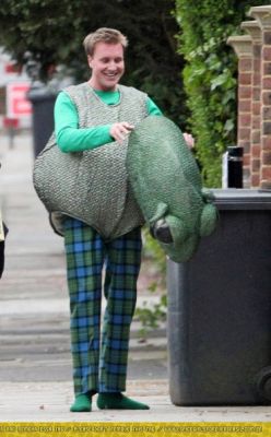 Click to view full size image
==============
SGFB_niverblue_(7).jpg SGFB_niverblue_(7).jpg