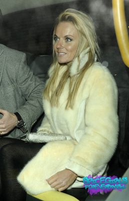 Click to view full size image
==============
SGFB_Londres00025.jpg SGFB_Londres00025.jpg