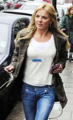 Click to view full size image
==============
SGFB_Shopping0009.jpg SGFB_Shopping0009.jpg