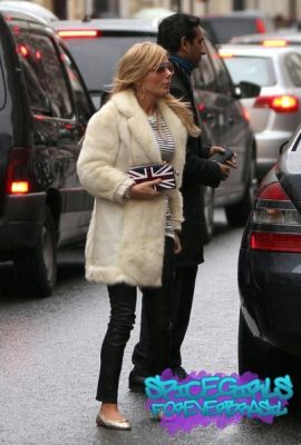 Click to view full size image
==============
SGFB_Paris00045.jpg SGFB_Paris00045.jpg