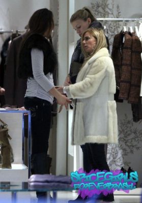 Click to view full size image
==============
SGFB_Paris00047.jpg SGFB_Paris00047.jpg