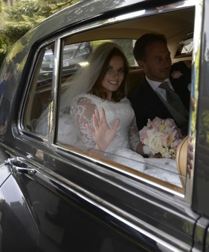 Click to view full size image
==============
SGFB_Casamento00011.jpg SGFB_Casamento00011.jpg