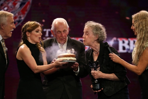 Click to view full size image
==============
SGFB_Pride00003.jpg SGFB_Pride00003.jpg