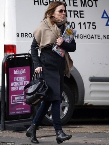 Click to view full size image
==============
SGFB_Londres00004.jpg SGFB_Londres00004.jpg