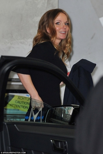 Click to view full size image
==============
SGFB_Londres00013.jpg SGFB_Londres00013.jpg