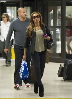 Click to view full size image
==============
SGFB_lax00003.jpg SGFB_lax00003.jpg