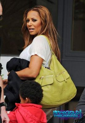 Click to view full size image
==============
SGFB_Londres0003.jpg SGFB_Londres0003.jpg