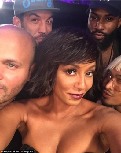 Click to view full size image
==============
SGFB_VH100009.jpg SGFB_VH100009.jpg