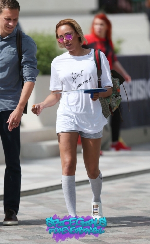 Click to view full size image
==============
SGFB_Bluebird00011.jpg SGFB_Bluebird00011.jpg