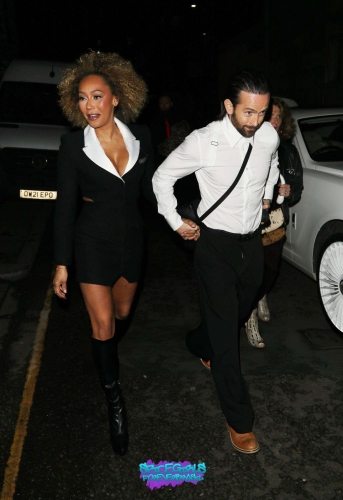 Click to view full size image
==============
SGFB_Beauty00005.jpg SGFB_Beauty00005.jpg