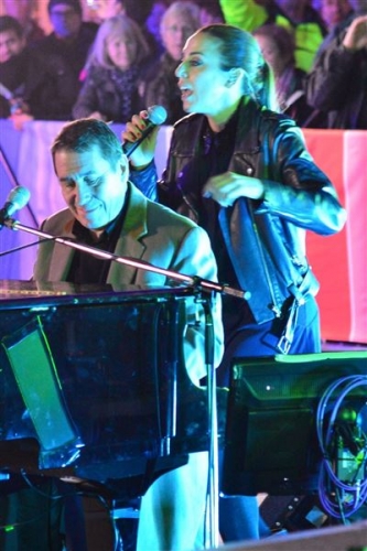 Click to view full size image
==============
mel42.jpg mel42.jpg