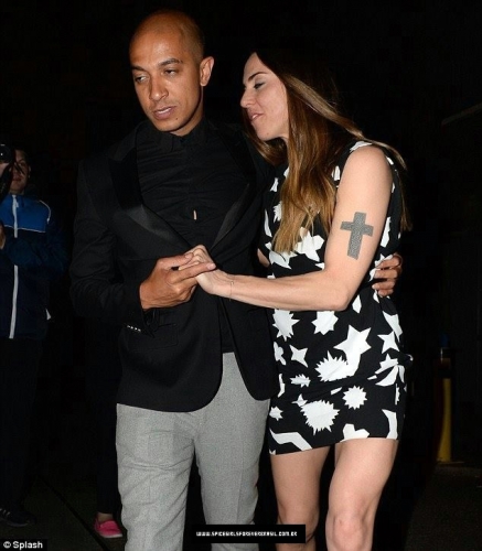 Click to view full size image
==============
SGFB_VBParty00019.jpg SGFB_VBParty00019.jpg