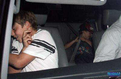 Click to view full size image
==============
SGFB_Gyu-Kaku00002.jpg SGFB_Gyu-Kaku00002.jpg