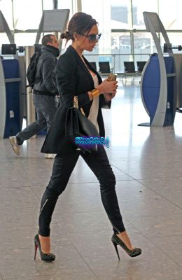 Click to view full size image
==============
SGFB_Heathrow0046.jpg SGFB_Heathrow0046.jpg