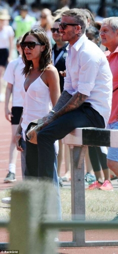 Click to view full size image
==============
SGFB_Londres00061.jpg SGFB_Londres00061.jpg