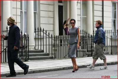 Click to view full size image
==============
90723l4_beckham_b_gr_05.jpg 90723l4_beckham_b_gr_05.jpg