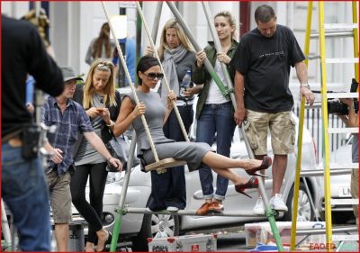 Click to view full size image
==============
90723l5_beckham_b_gr_04.jpg 90723l5_beckham_b_gr_04.jpg