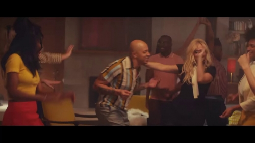 Click to view full size image
==============
SGFB_YoureAlINeedtoGetBy00412.jpg SGFB_YoureAlINeedtoGetBy00412.jpg