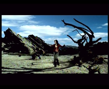 Here_It_Comes_Again_clipe_0051.jpg Here_It_Comes_Again_clipe_0051.jpg