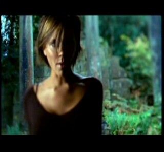 A_Mind_Of_Its_Own_clipe_(16).jpg A_Mind_Of_Its_Own_clipe_(16).jpg