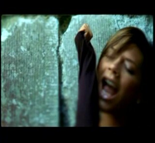 A_Mind_Of_Its_Own_clipe_(62).jpg A_Mind_Of_Its_Own_clipe_(62).jpg