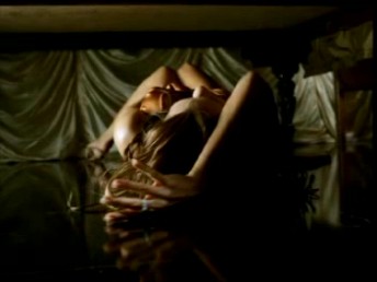 this_groove_clipe_(121).jpg this_groove_clipe_(121).jpg