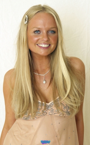 Click to view full size image
==============
emma_photoshoot_01.jpg emma_photoshoot_01.jpg