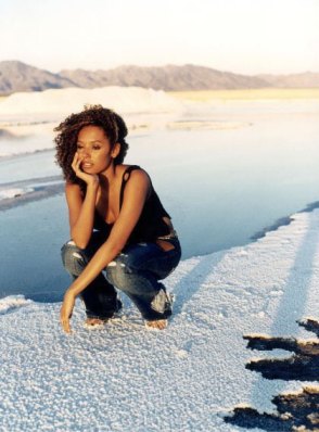 hot002.jpg hot002.jpg