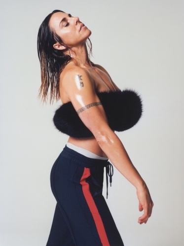 Click to view full size image
==============
SGFB_Love00010.jpg SGFB_Love00010.jpg