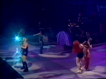 Istanbul_04_Something_Kinda_Funny_(176).jpg Istanbul_04_Something_Kinda_Funny_(176).jpg