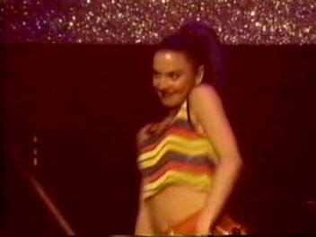 Istanbul_05_Saturday_Night_Divas_(138).jpg Istanbul_05_Saturday_Night_Divas_(138).jpg