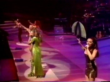 Istanbul_13_Love_Thing_(120).jpg Istanbul_13_Love_Thing_(120).jpg