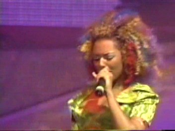 Istanbul_13_Love_Thing_(144).jpg Istanbul_13_Love_Thing_(144).jpg