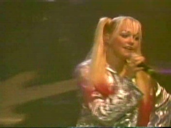 Istanbul_15_Move_Over_(123).jpg Istanbul_15_Move_Over_(123).jpg