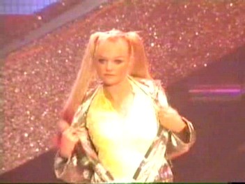 Istanbul_15_Move_Over_(185).jpg Istanbul_15_Move_Over_(185).jpg