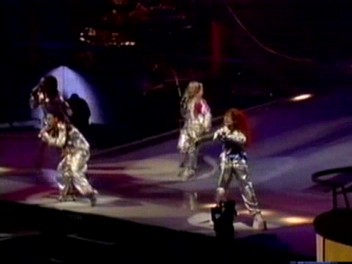 Istanbul_15_Move_Over_(33).jpg Istanbul_15_Move_Over_(33).jpg