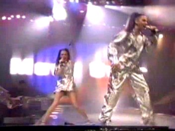 Istanbul_15_Move_Over_(36).jpg Istanbul_15_Move_Over_(36).jpg