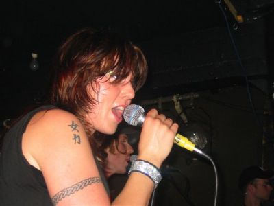 Click to view full size image
==============
barfly_glasgow_019.jpg barfly_glasgow_019.jpg