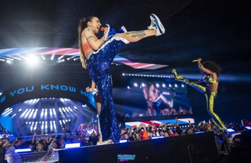 Click to view full size image
==============
SGFB_wembley200042.jpg SGFB_wembley200042.jpg