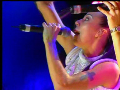 Wembley_03_Who_Do_You_Think_You_Are_(157).jpg Wembley_03_Who_Do_You_Think_You_Are_(157).jpg