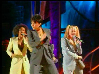 Wembley_04_Something_Kinda_Funny_(101).jpg Wembley_04_Something_Kinda_Funny_(101).jpg