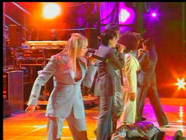 Wembley_04_Something_Kinda_Funny_(185).jpg Wembley_04_Something_Kinda_Funny_(185).jpg