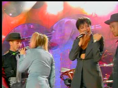 Wembley_04_Something_Kinda_Funny_(37).jpg Wembley_04_Something_Kinda_Funny_(37).jpg