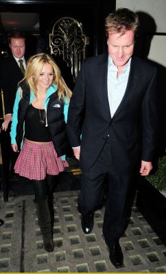 Geri_Halliwell_2010-02-03_-_Leaving_Scotts_Restaurant_122_444lo_(23).jpg