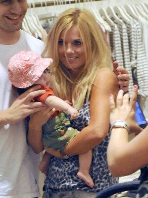 Click to view full size image
==============
SGFB_Miami0040.jpg SGFB_Miami0040.jpg