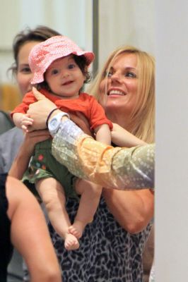 Click to view full size image
==============
SGFB_Miami0075.jpg SGFB_Miami0075.jpg