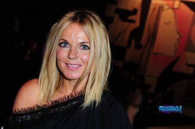 Click to view full size image
==============
SGFB_Viktor___Rolf0015.jpg SGFB_Viktor___Rolf0015.jpg