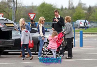 Click to view full size image
==============
SGFB_Thorpe_Park0019.jpg SGFB_Thorpe_Park0019.jpg