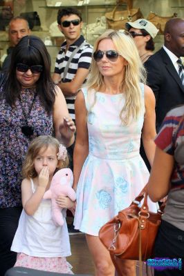 Click to view full size image
==============
SGFB_Cannes0025.jpg SGFB_Cannes0025.jpg