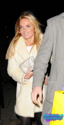 Click to view full size image
==============
SGFB_Londres00018.jpg SGFB_Londres00018.jpg